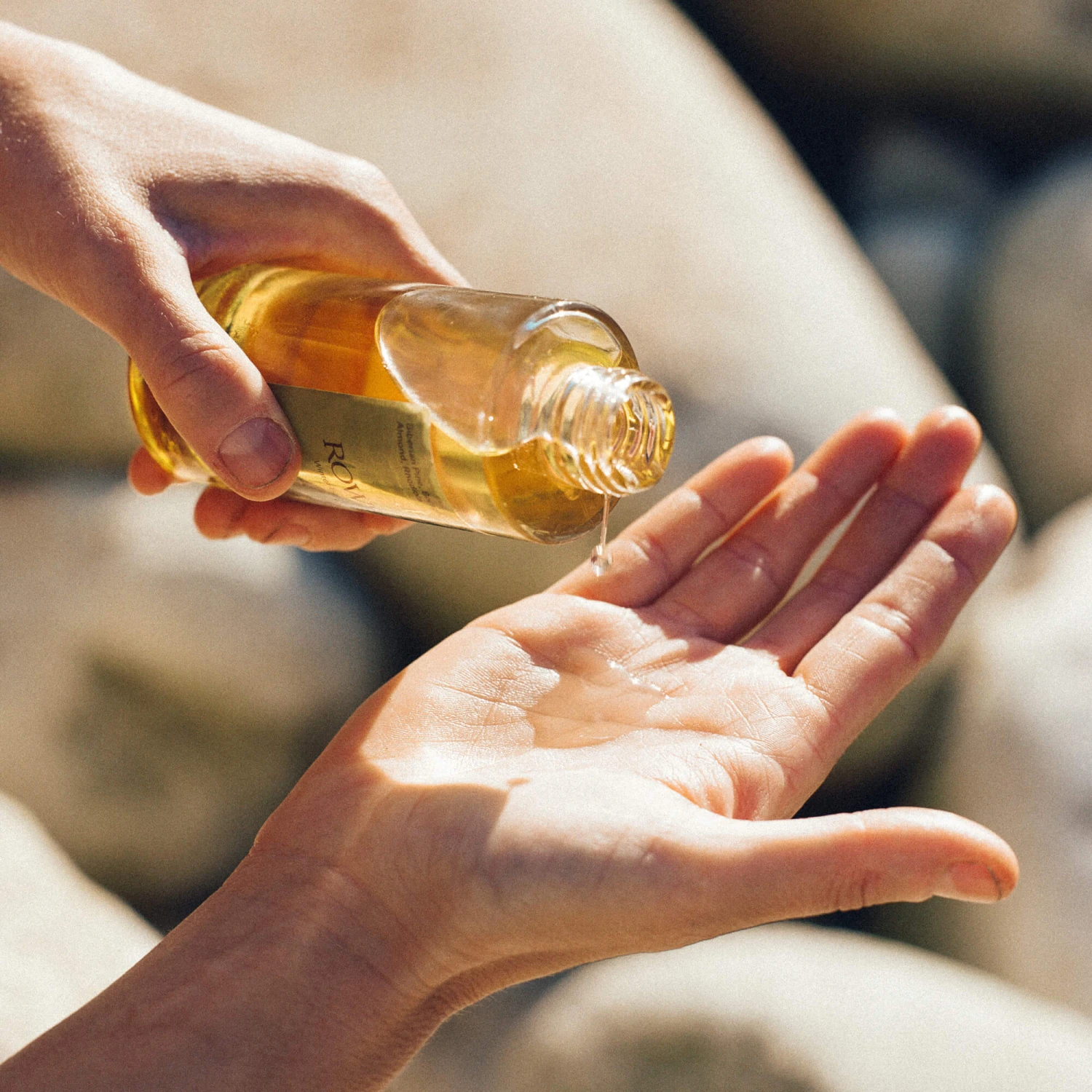 Winter Body Oil Huile Corps D'Hiver 4 Winter Body Oil Huile Corps D'Hiver – Image 2