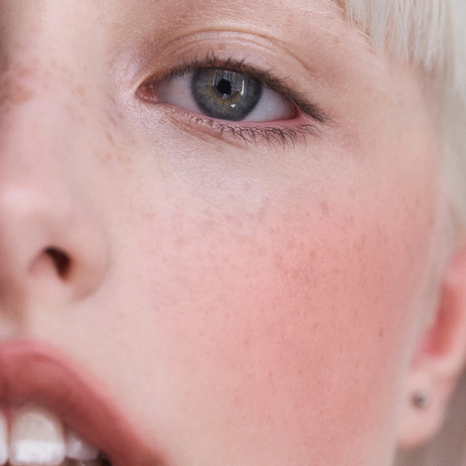 Bisou Blush Crème 14 Bisou Blush Crème – Image 12