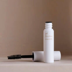 Gel Fixateur Sourcils -Cosmétiques De Mode 2023 06 OMC EYEBROW post