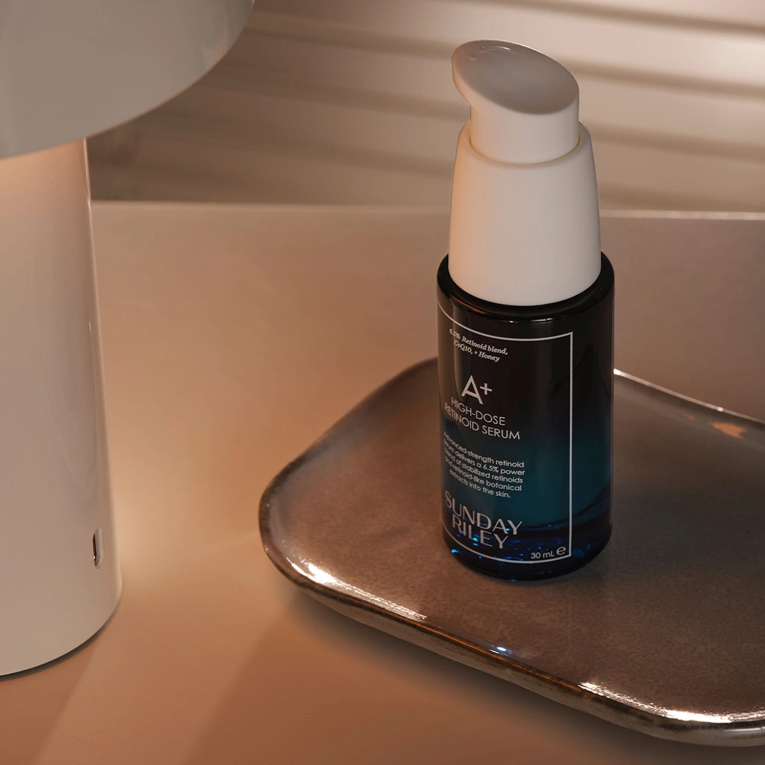 Sunday Riley A+ High Dose Retinoïd Serum Aux Rétinoïdes Ultra Concentré 4 Sunday Riley A+ High Dose Retinoïd Serum Aux Rétinoïdes Ultra Concentré – Image 2