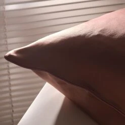 Taie D'Oreiller En Soie Format Carré -Cosmétiques De Mode 2023 O1 OMC A RITUEL NUIT 7 Post