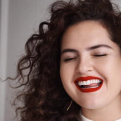 Petal Bouche Rouge à Lèvres Mat Sans Transfert -Cosmétiques De Mode 2vfr petal bouche lifestyle carre