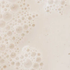 Boum Boum Milk Crème Hydratante En Spray 20 Boum Boum Milk Crème Hydratante En Spray -Cosmétiques De Mode 3Boumboummilkrelauch carre