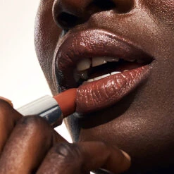 Baume à Lèvres Teinté Hydratant -Cosmétiques De Mode BB formatcarre 1