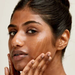 Carbon Star Detoxifying Oil Huile Détoxifiante 11 Carbon Star Detoxifying Oil Huile Détoxifiante -Cosmétiques De Mode Encart Inspi Carbon Star 1