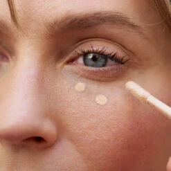 Correcteur -Cosmétiques De Mode Encart Inspi modele correcteur