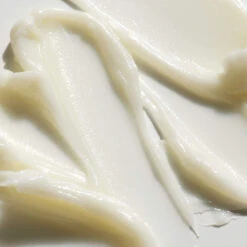 Lip Wrap Overnight Treatment Baume à Lèvres De Nuit -Cosmétiques De Mode ILIA 0001 Lip Wrap Swatch 3