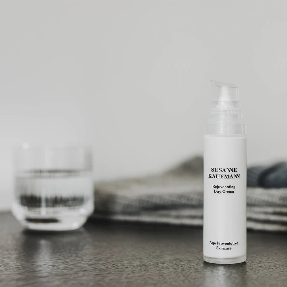 Rejuvenating Day Cream Crème De Jour Revitalisante 4 Rejuvenating Day Cream Crème De Jour Revitalisante – Image 2